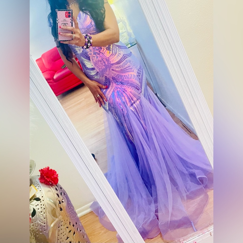 Elegant Purple Off-Shoulder Evening Gown - Picture 10 of 12